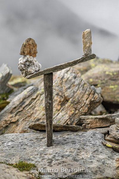 Equilibrio n.1, ometto di sassi Mesocco, Grigioni, Svizzera Fujifilm X-T2 + Fujifilm XF 56mm f/1.2 R Codice: 18.FA.3780
