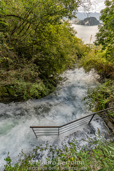 Fiumelatte e il Lago di Como, tanto vicini quanto lontani
Varenna, Lecco, Italia

Sony A7 III + Canon EF 16-35mm f/4L IS USM
Lee Filters Little Stopper (6 stops) + Lee Filters Polarizzatore

Codice: 20.SA.2488