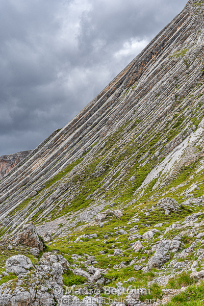 Pendii rocciosi della Croda del Becco Cortina d'Ampezzo, Belluno, Italia Sony A7 III + Canon EF 24-70mm f/4L IS USM Codice: 19.SA.0880