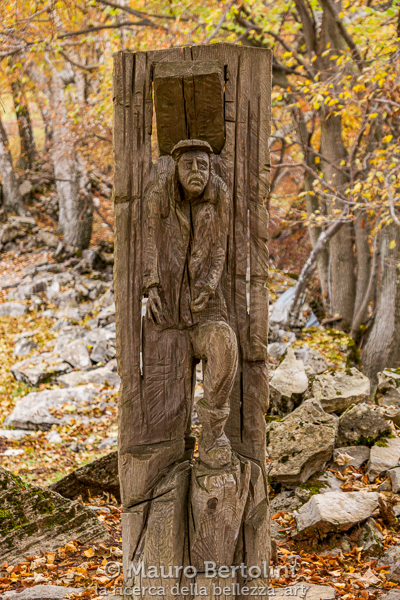 Scultura del Sentiero delle Espressioni
Schignano, Como, Italia

Panasonic Lumix LX100 II

Codice: 21.PA.2067