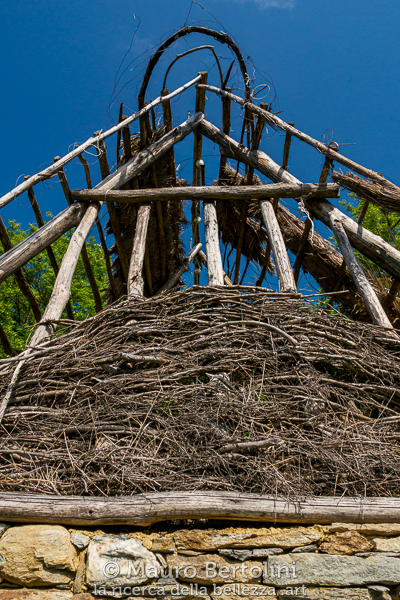 Dettaglio del tetto della Masun di Stazzona ricostruita secondo tradizione
Stazzona, Como, Italia

Panasonic Lumix LX100 II

Codice: 22.PA.2617