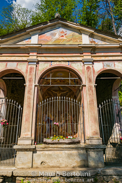 Tre Cappelle di Sariva
Stazzona, Como, Italia

Panasonic Lumix LX100 II

Codice: 22.PA.2628