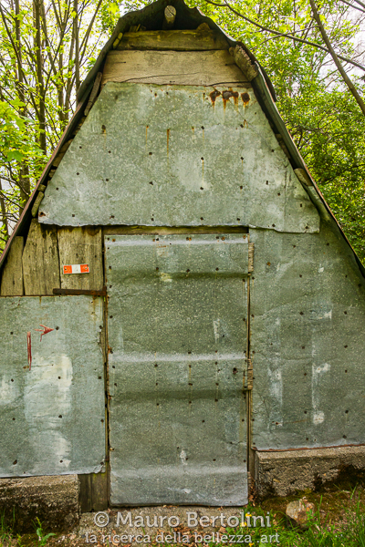 Masun a Germasino, le lamiere hanno rivestito quel che rimane della sua antica veste
Germasino, Como, Italia

Panasonic Lumix LX100 II

Codice: 22.PA.2676