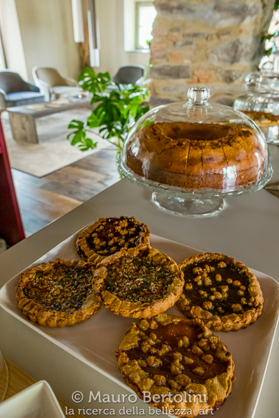 Agriturismo B&B Il Pradicciolo, dettaglio del buffet di dolci
Castelnuovo di Garfagnana, Lucca, Italia

Panasonic Lumix LX100 II

Codice: 22.PA.2938