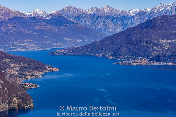 Lago di Como e le montagne lariane in veste invernale
Griante, Como, Italia

Sony A7 III + Canon EF 70-200mm f/4L IS USM

Codice: 23.SA.7073